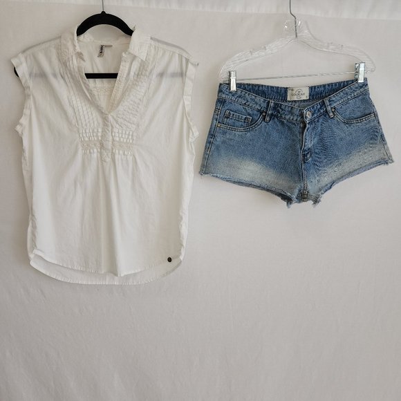 Color Blue Pants - SUMMER BUNDLE OF TWO:  Denim Shorts Size 10 / Sleeveless Blouse Size M 100% Cot.